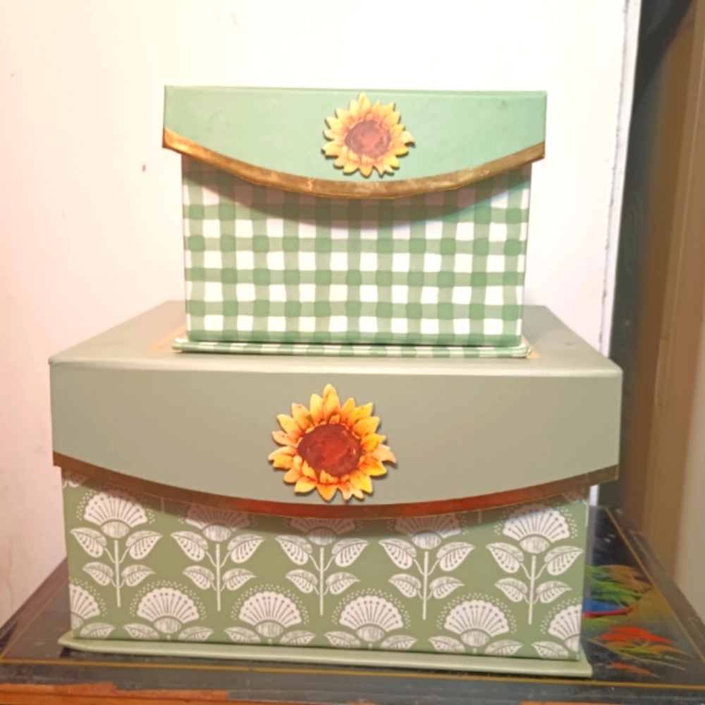 Green Decorative Storage Boxes with Sunflower Design